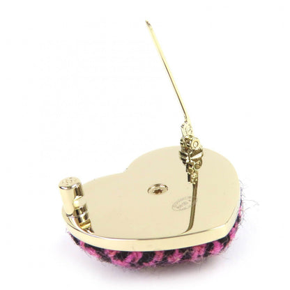 Chanel CC Logo Heart Brooch