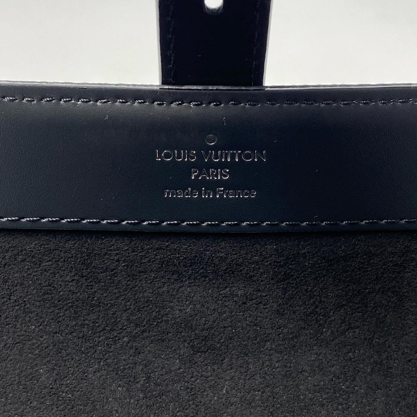Louis Vuitton Etui 3 Montre Monogram Eclipse Watch Case — view 8