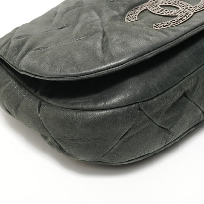 Chanel Shoulder Bag CC Logo — view 5