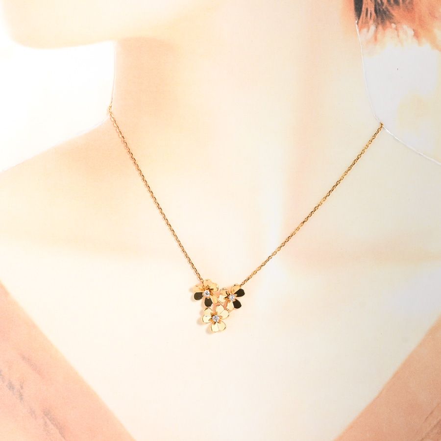 Van Cleef & Arpels Necklace Frivole — view 6