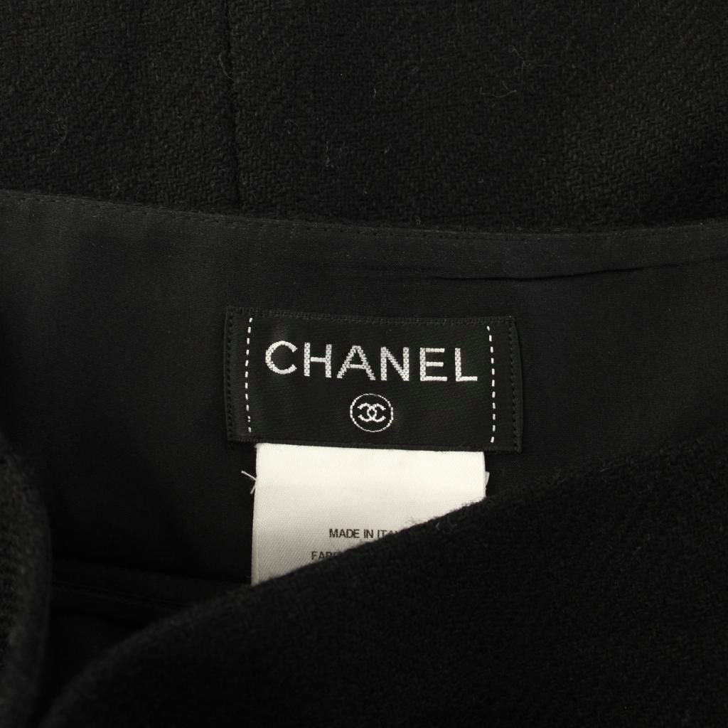 Chanel Tweed Wrap Skirt Trapezoid Knee Length Fringe 34 Black — view 5