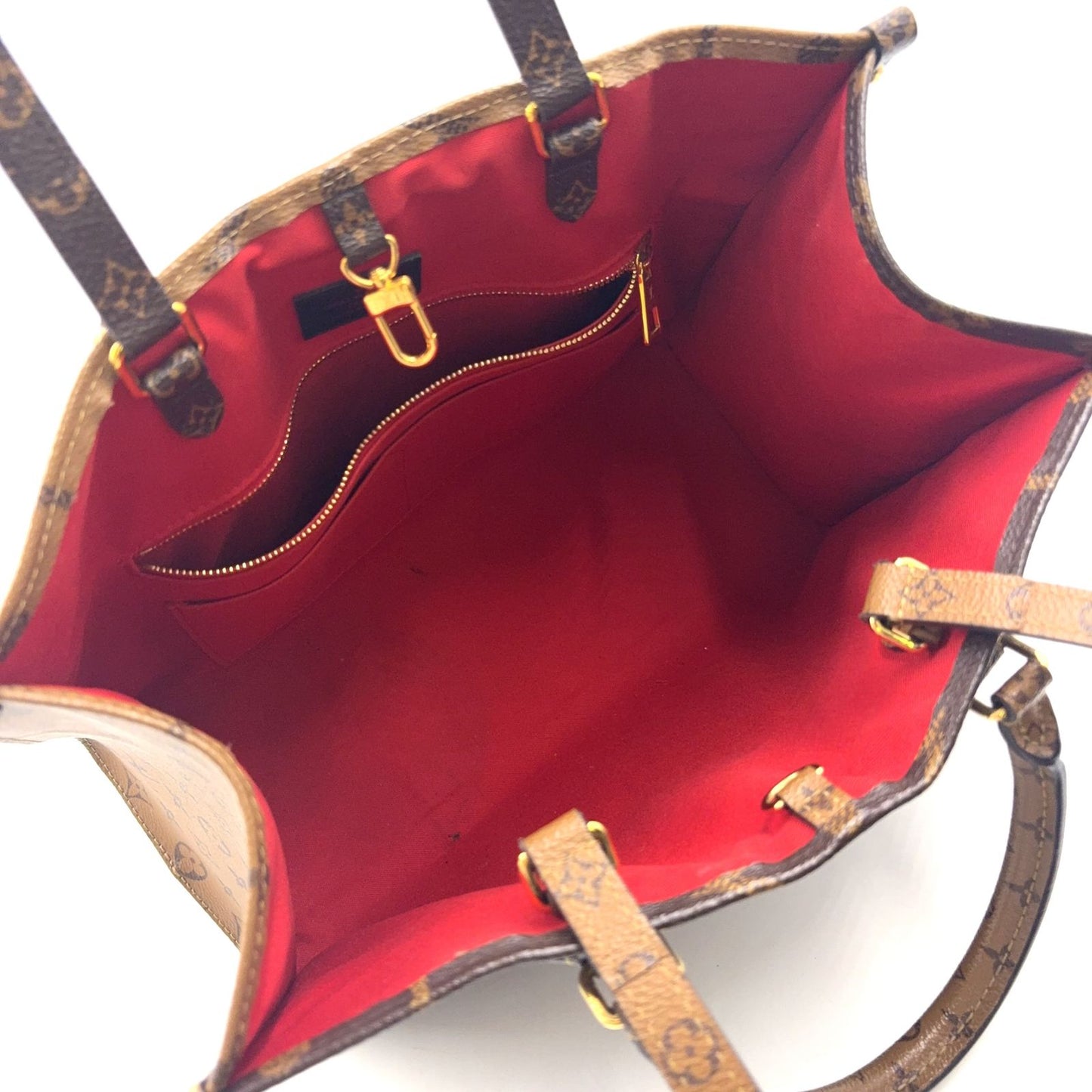 Louis Vuitton On The Go MM Monogram Giant Reverse Leather Brown Beige Tote Gold — view 4