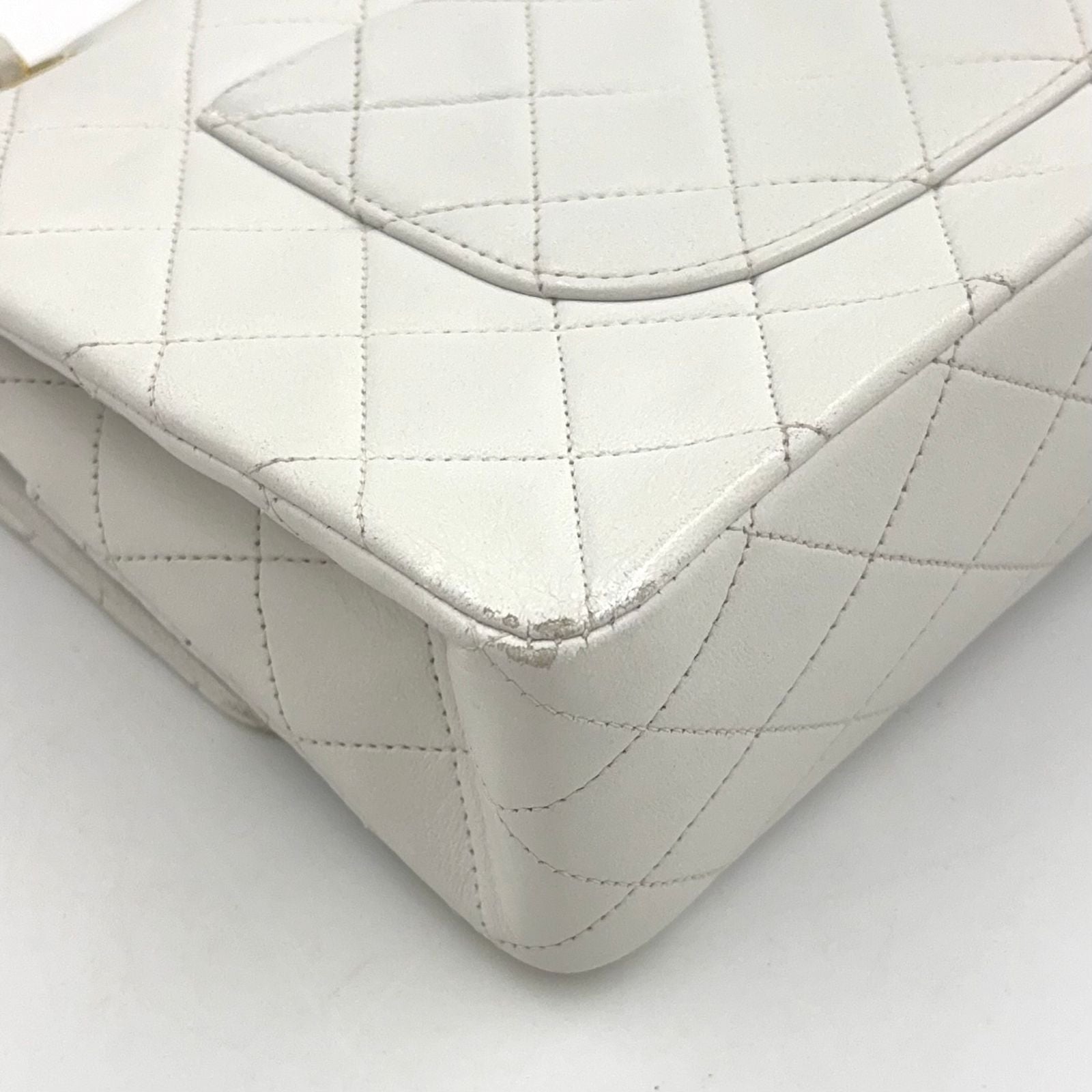 Chanel Double Flap Quilted Unknown Lambskin White Chain Shoulder Bag Gold — view 6