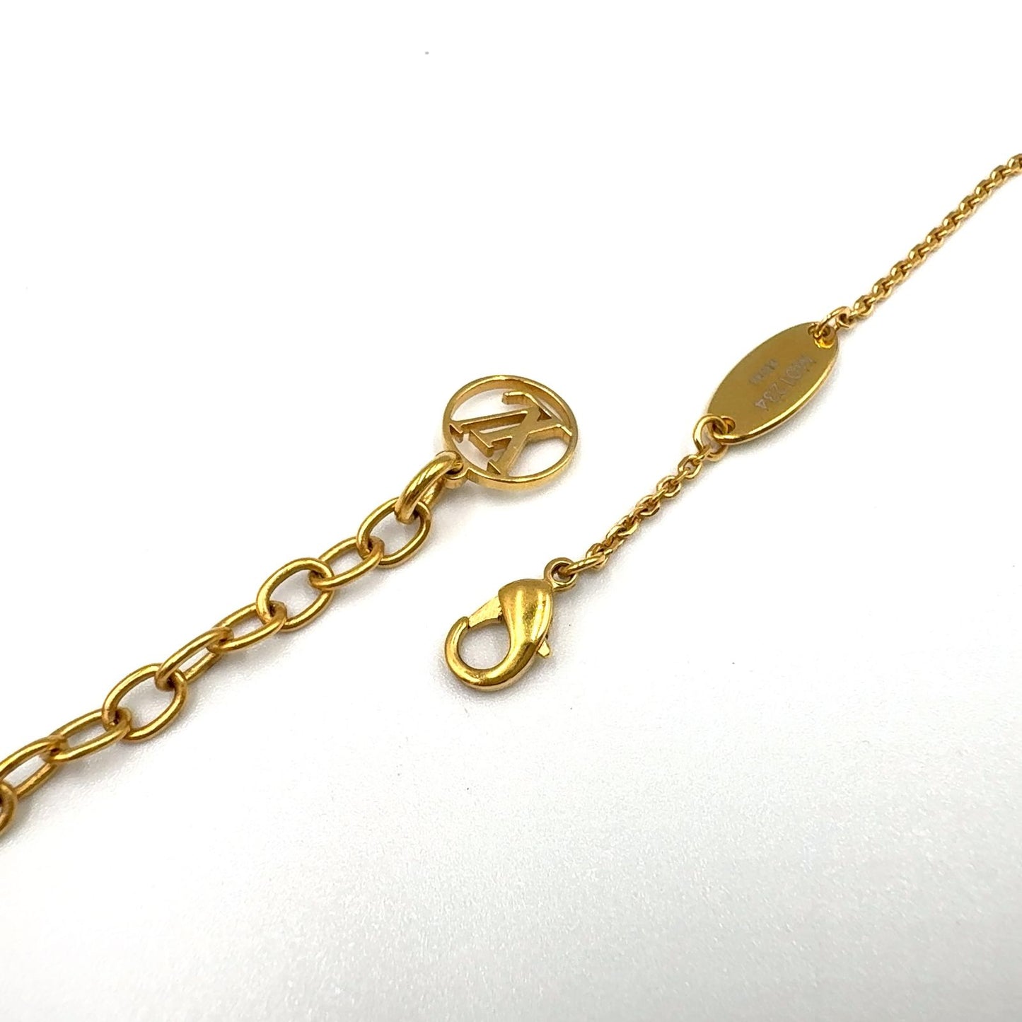 Louis Vuitton LV Flower Lambskin Gold Plated Necklace — view 8