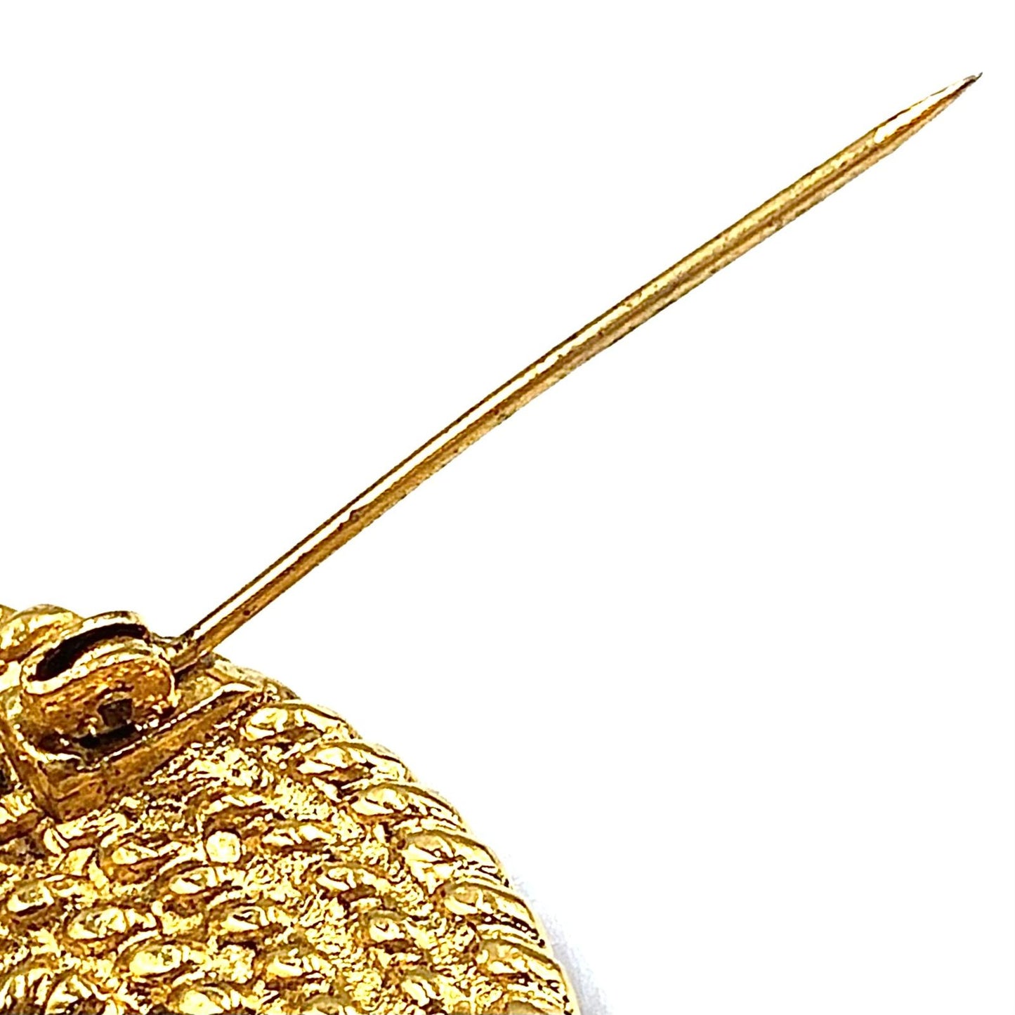 Chanel CC Logo Circle Gold Plated Brooch 28 — view 5