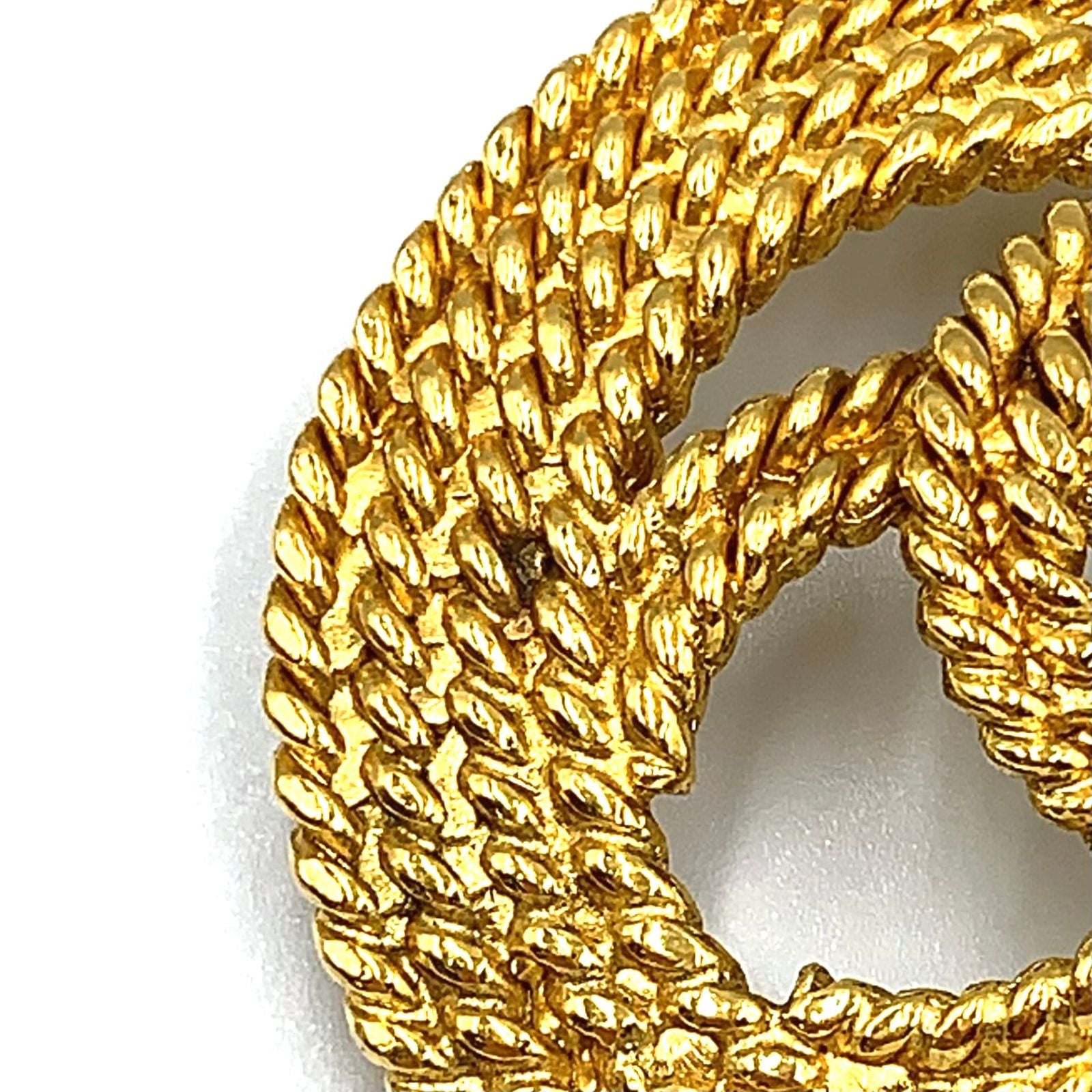 Chanel CC Logo Circle Gold Plated Brooch 28 — view 7