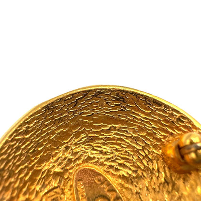 Chanel 31 Rue Cambon Gold Plated Brooch — view 7