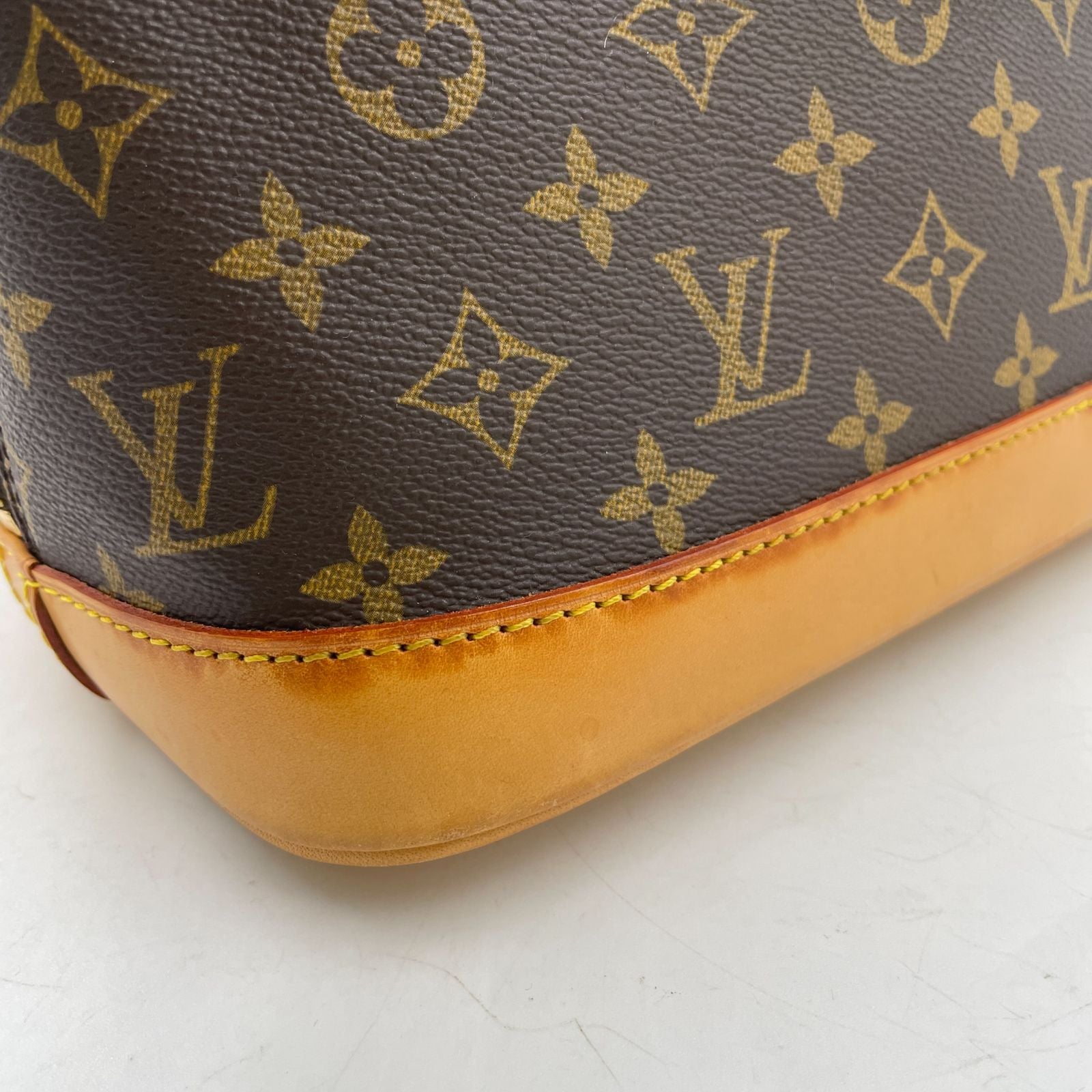 Louis Vuitton Alma PM Monogram Leather Brown Light Handbag Gold — view 7