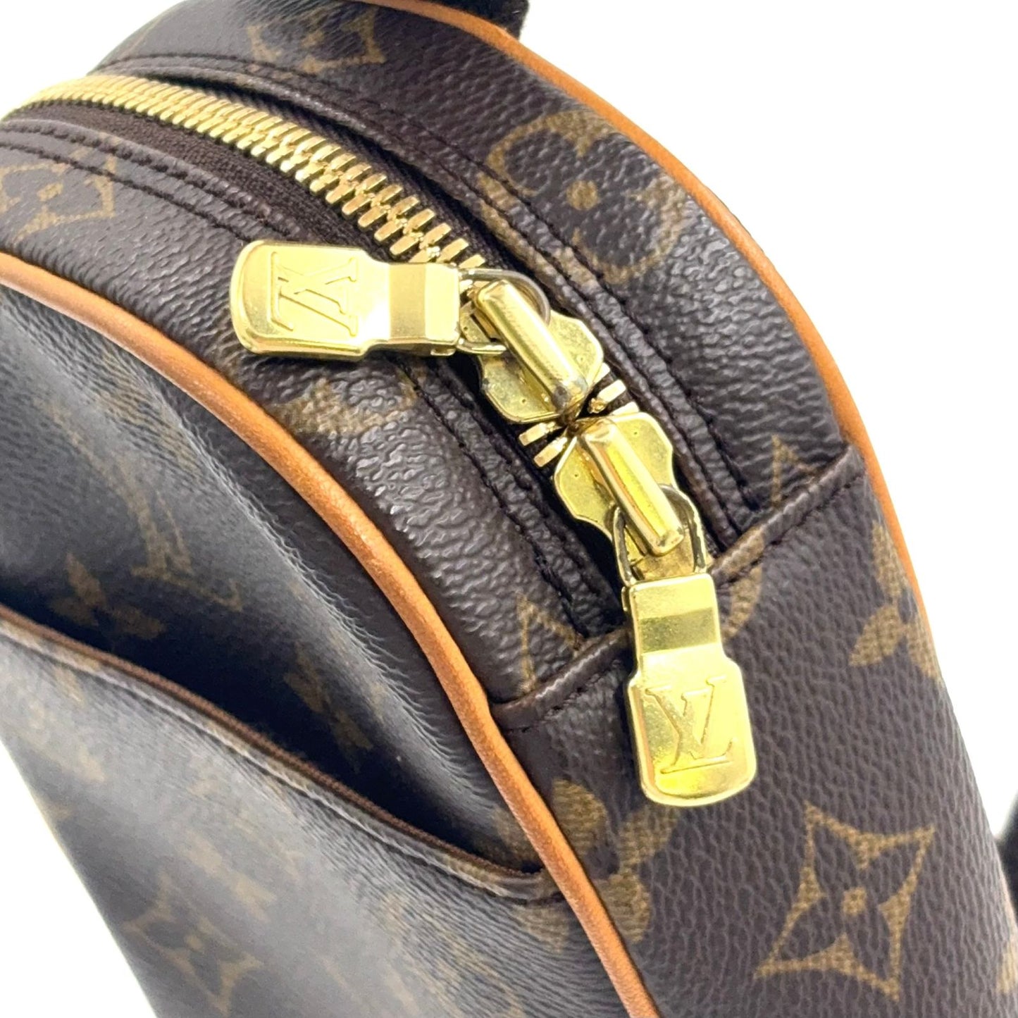 Louis Vuitton Pochette Gange Monogram Leather Brown Belt Bag Gold — view 9