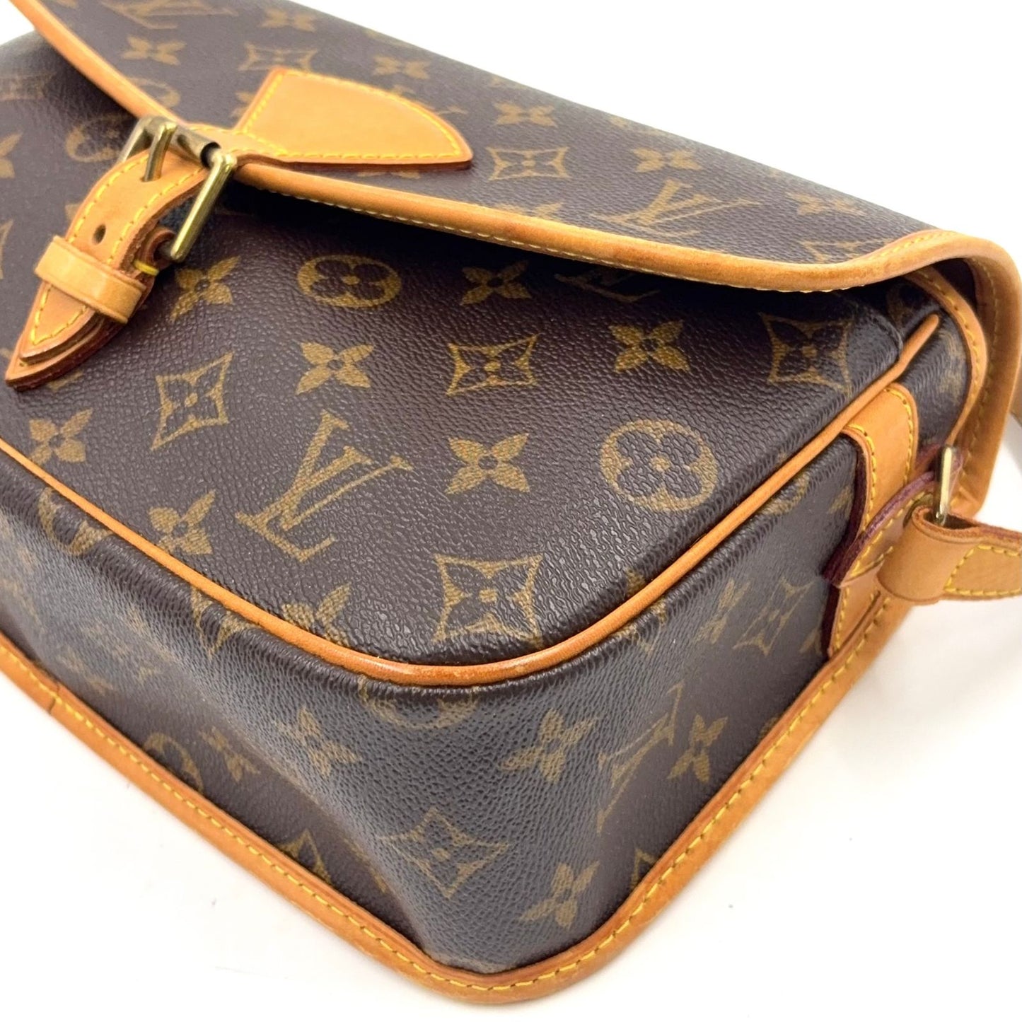 Louis Vuitton Sologne Monogram Leather Brown Shoulder Bag Gold — view 6