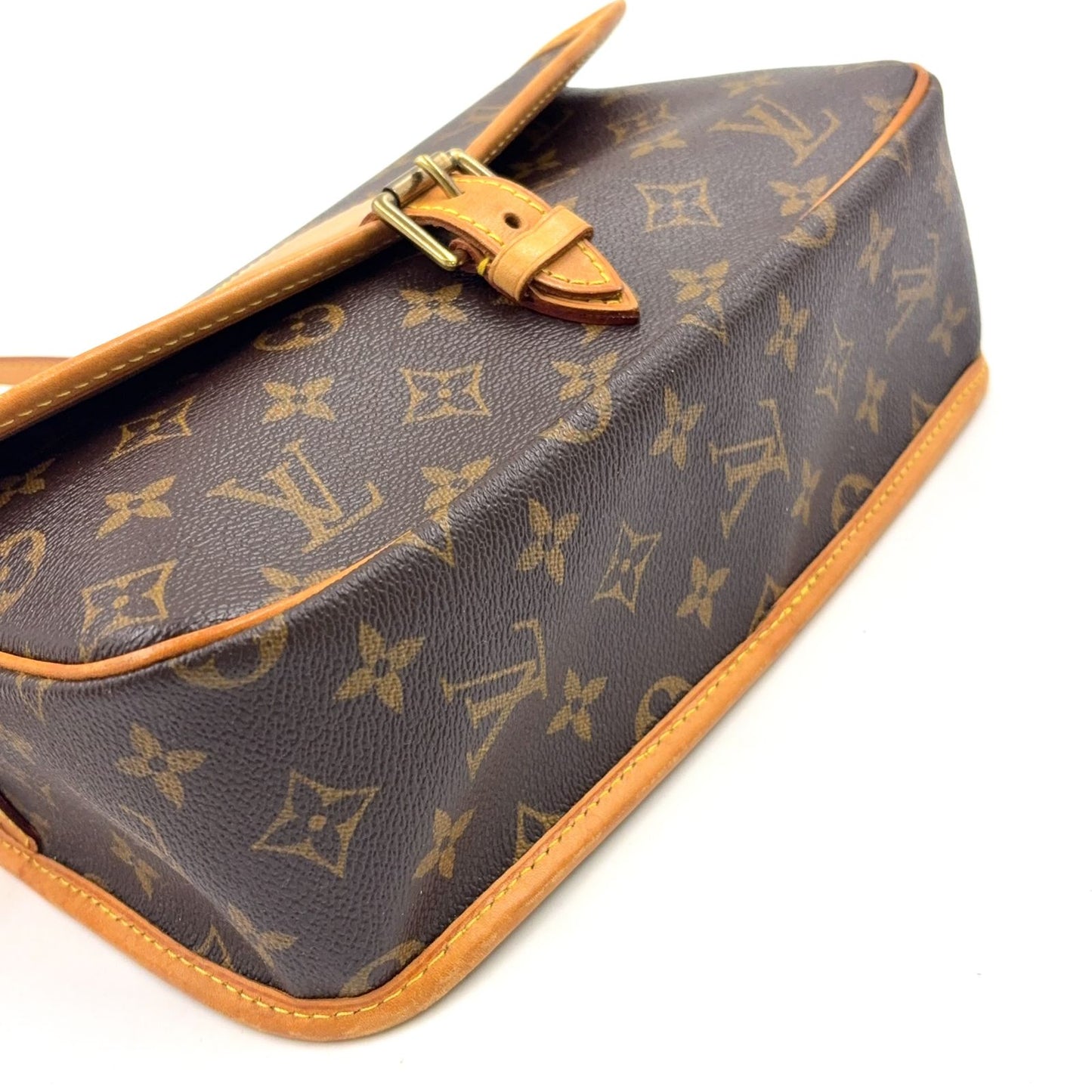 Louis Vuitton Sologne Monogram Leather Brown Shoulder Bag Gold — view 5