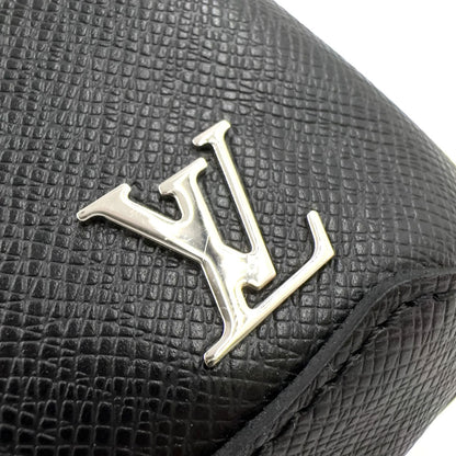 Louis Vuitton Taiga Avenue Ring Leather Black Belt Bag Silver — view 6