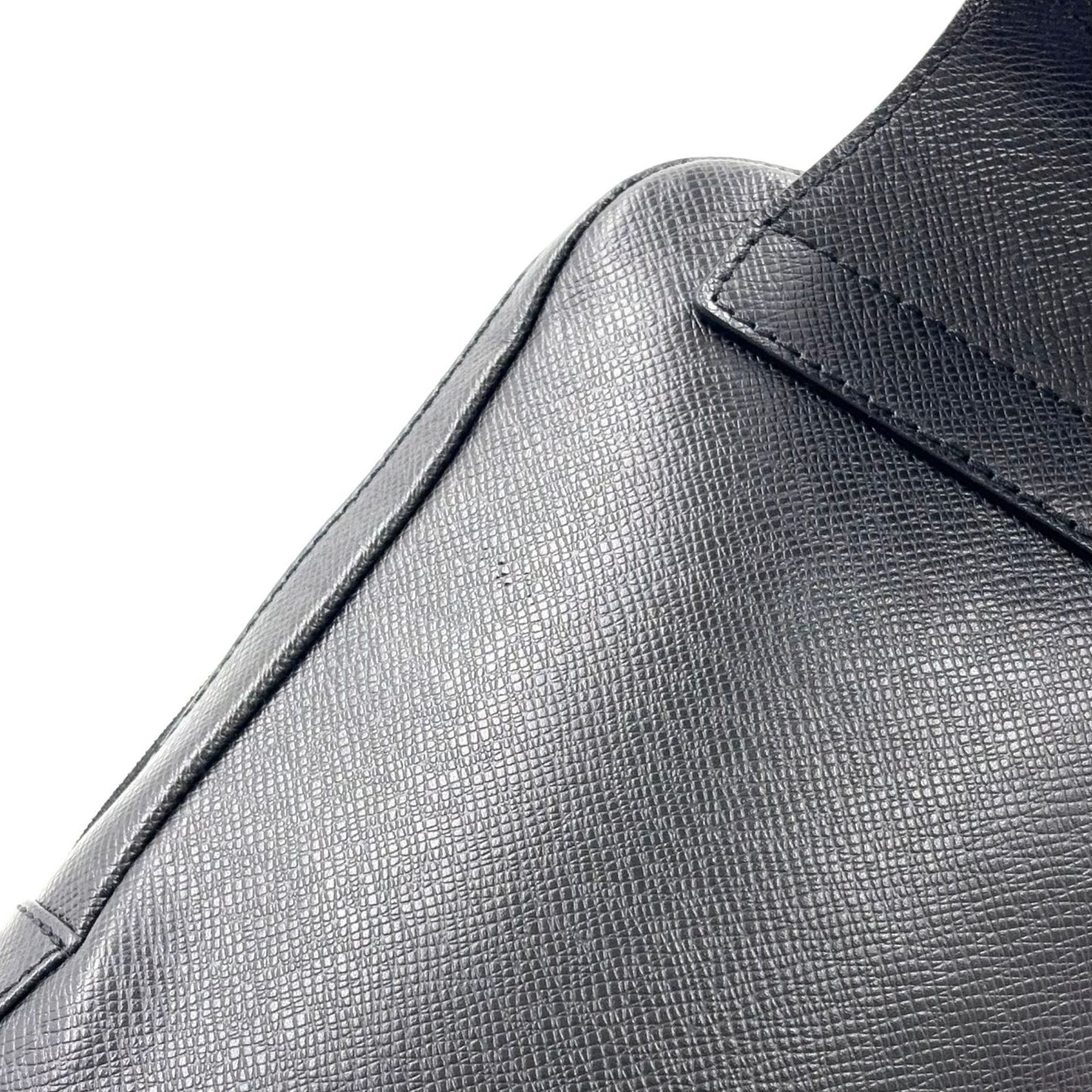 Louis Vuitton Taiga Avenue Ring Leather Black Belt Bag Silver — view 5