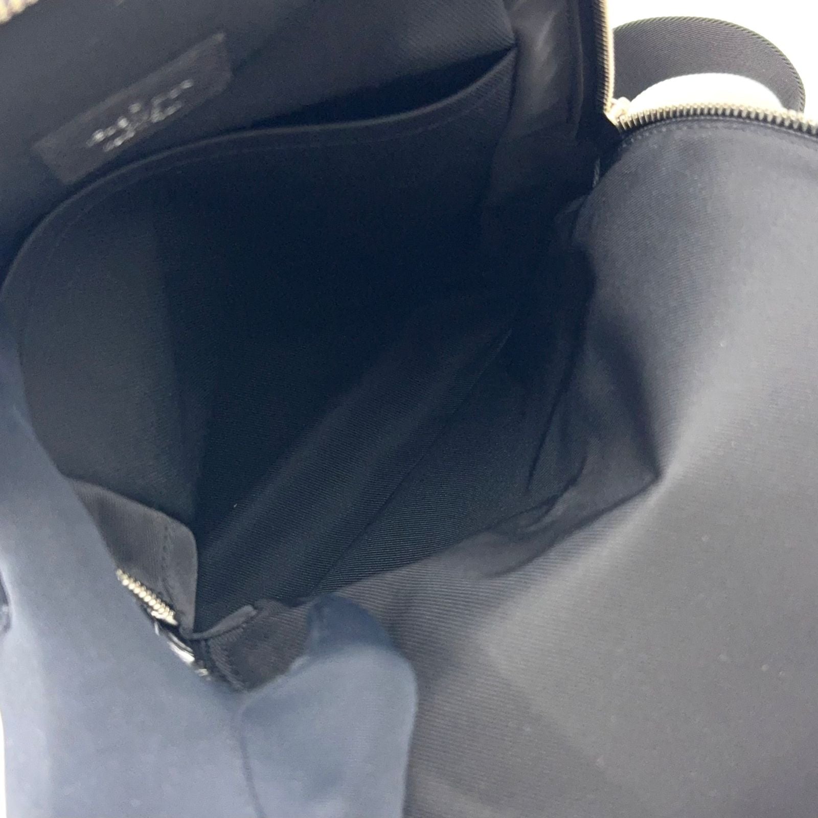 Louis Vuitton Taiga Avenue Ring Leather Black Belt Bag Silver — view 3