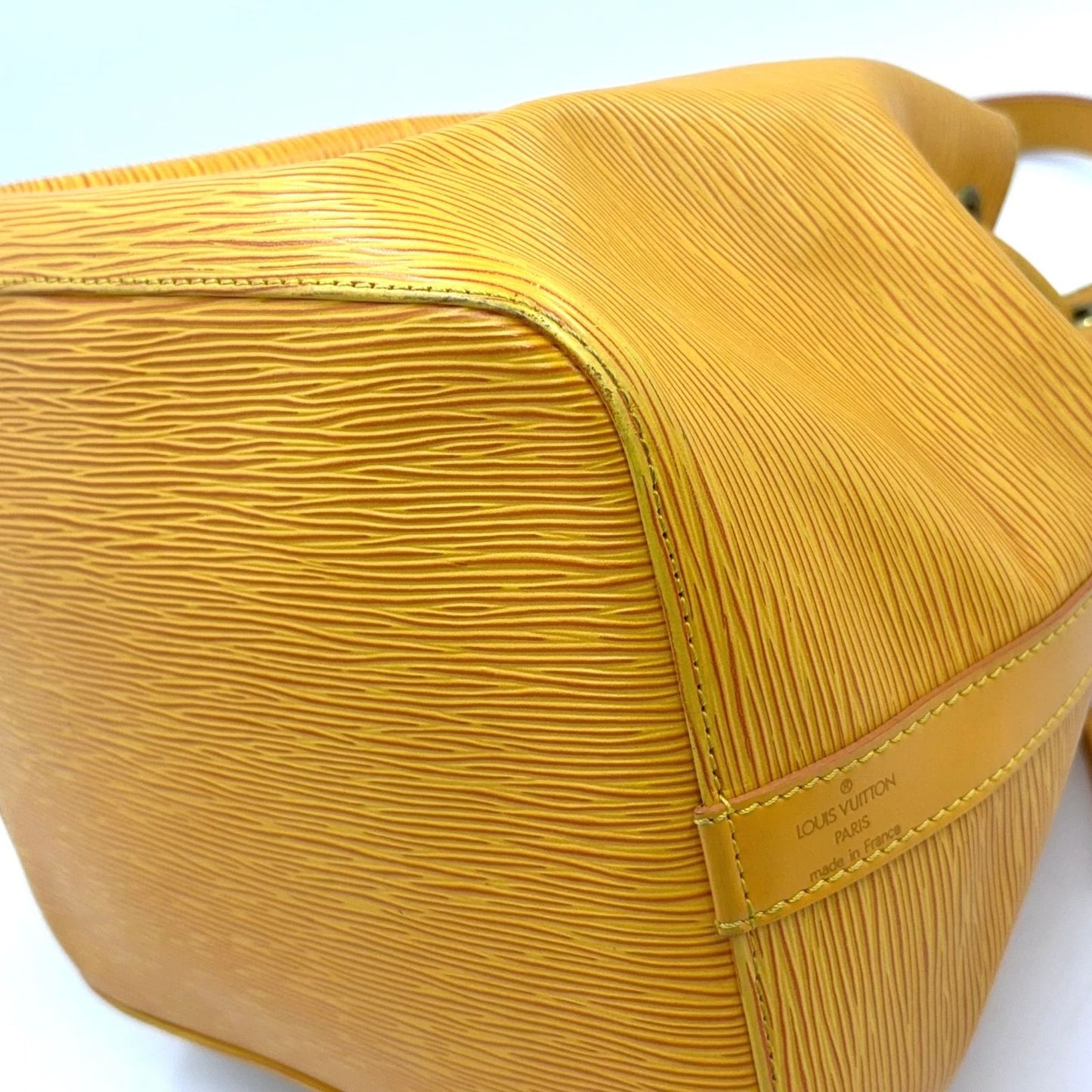 Louis Vuitton Petit Noe Epi Tassili Yellow Leather Shoulder Bag Gold — view 9