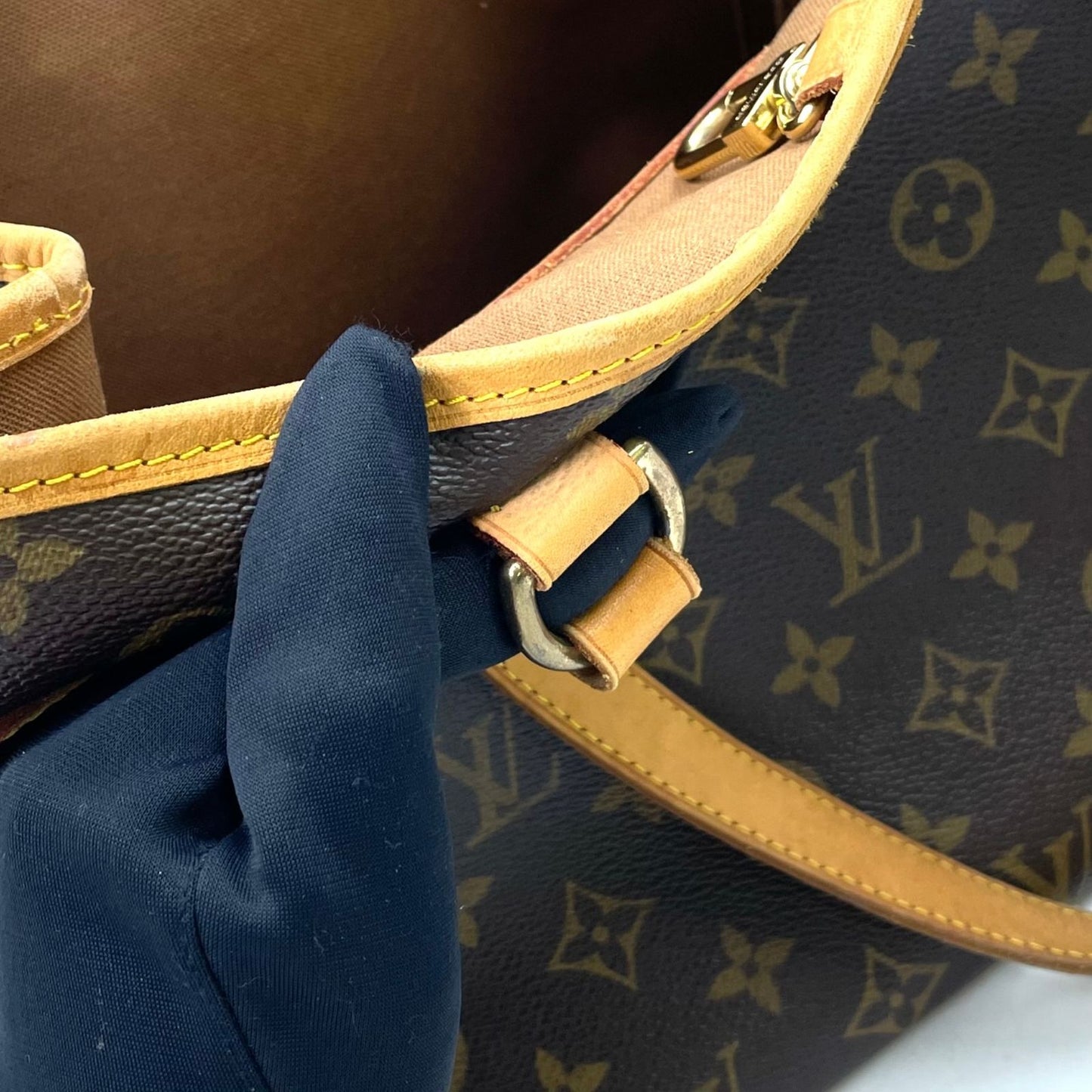 Louis Vuitton Batignolles Oriental Monogram Leather Brown Tote Gold — view 8