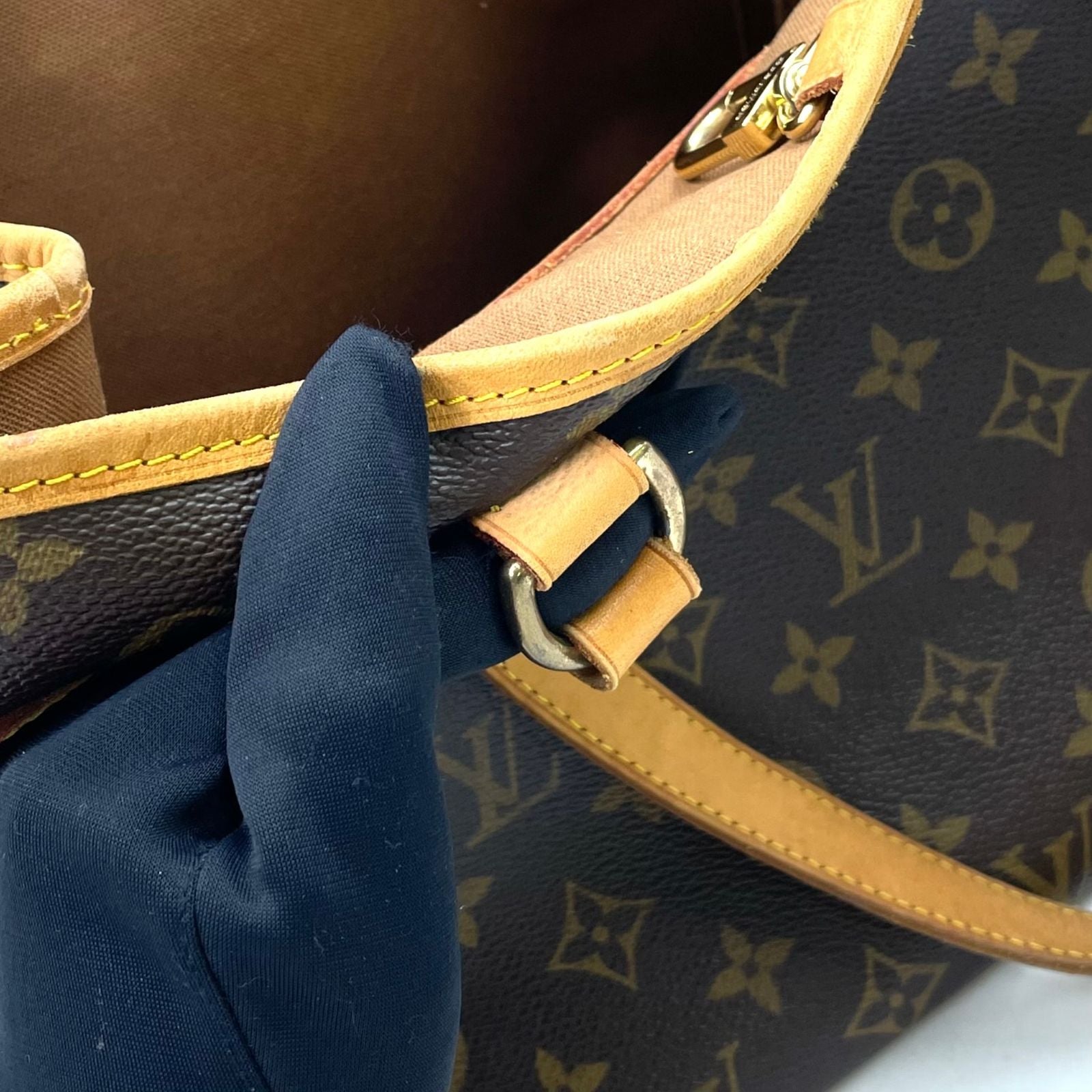Louis Vuitton Batignolles Oriental Monogram Leather Brown Tote Gold — view 8