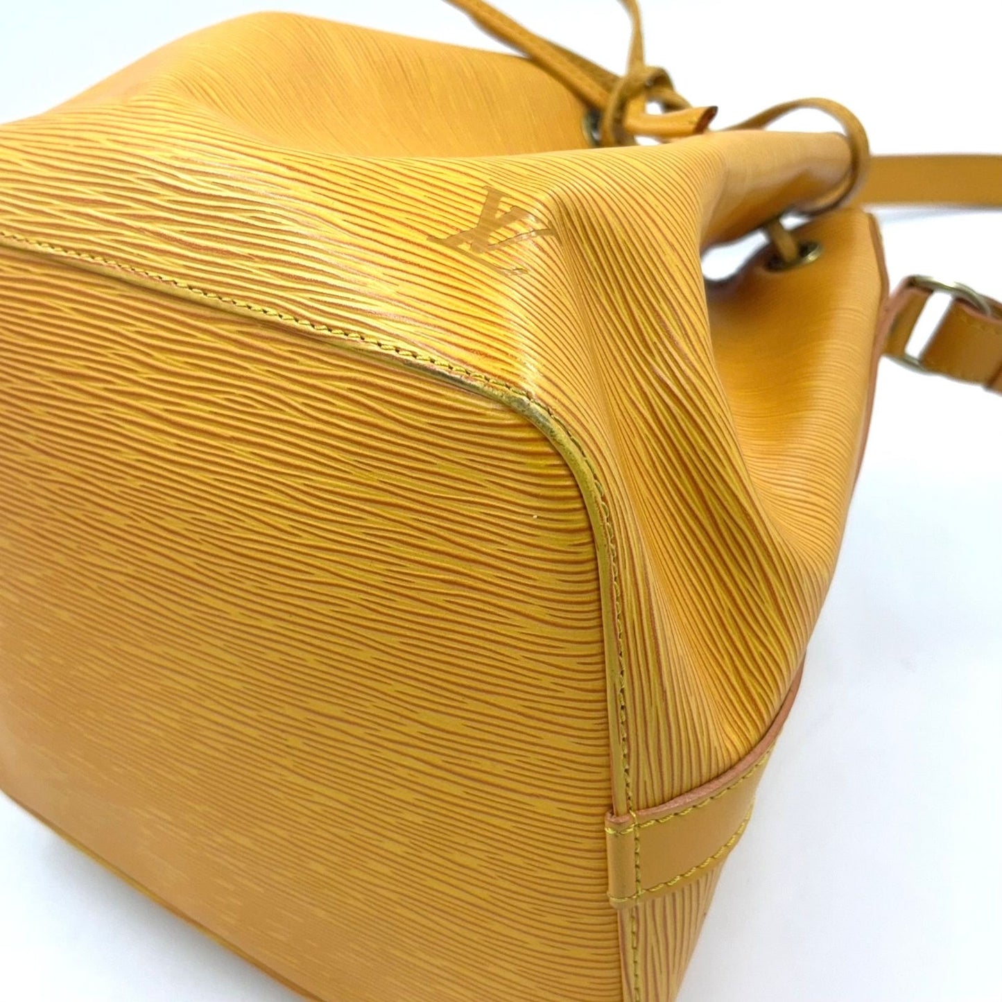 Louis Vuitton Petit Noe Epi Tassili Yellow Leather Shoulder Bag Gold — view 7