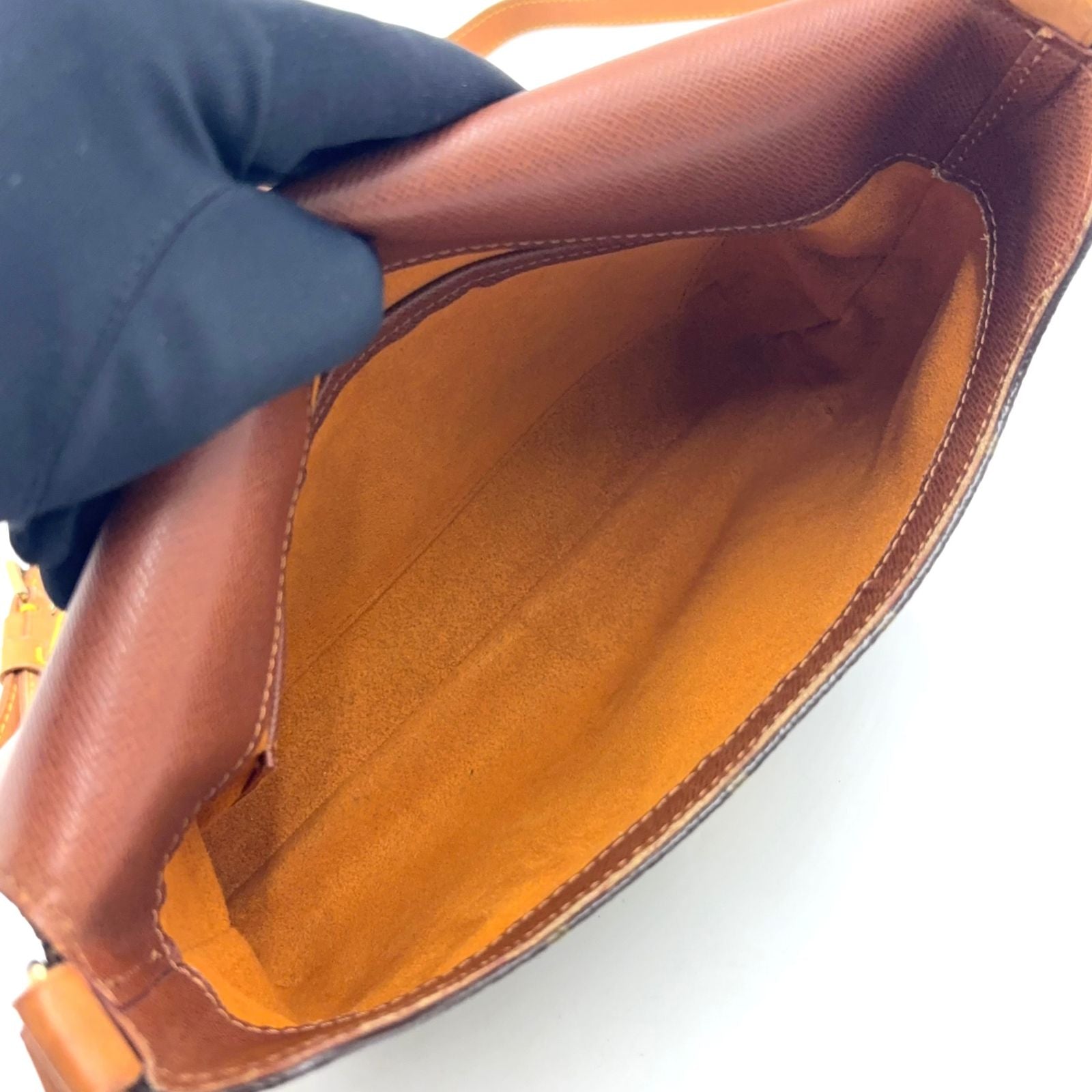 Louis Vuitton Musette Tango Short Strap Monogram Leather Brown Shoulder Bag Gold — view 3