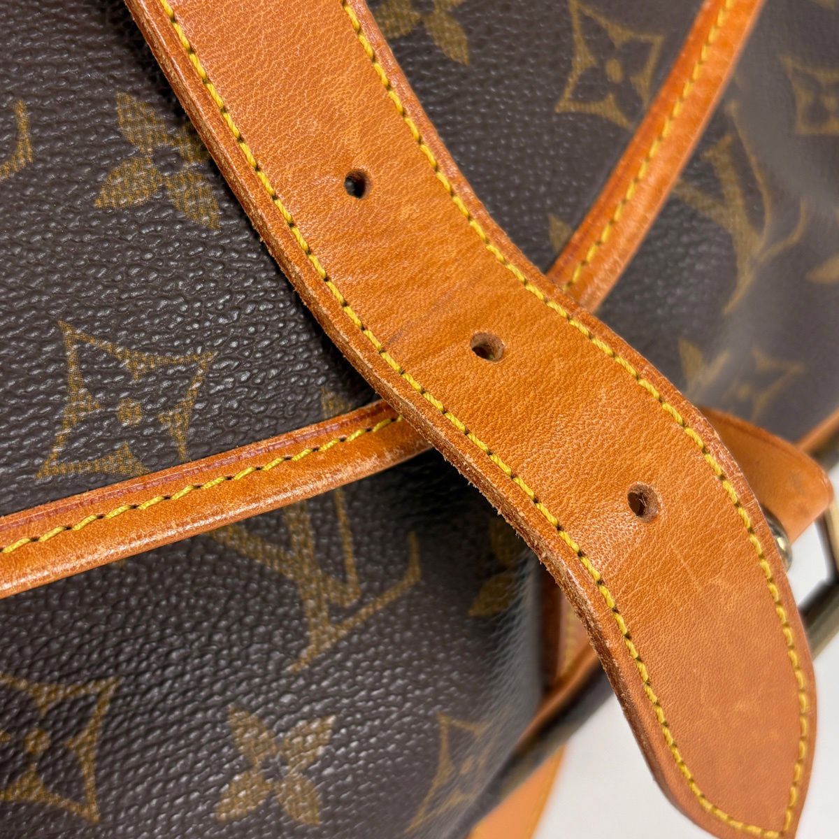 Louis Vuitton Saumur 35 Crossbody Shoulder Bag Monogram Brown — view 5