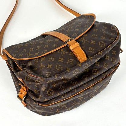 Louis Vuitton Saumur 35 Crossbody Shoulder Bag Monogram Brown — view 2