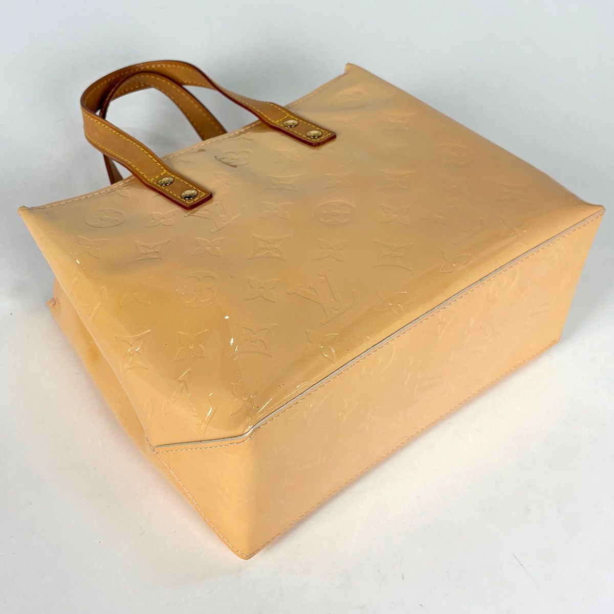 Louis Vuitton Reed PM Tote Monogram Vernis Marshmallow Pink — view 2