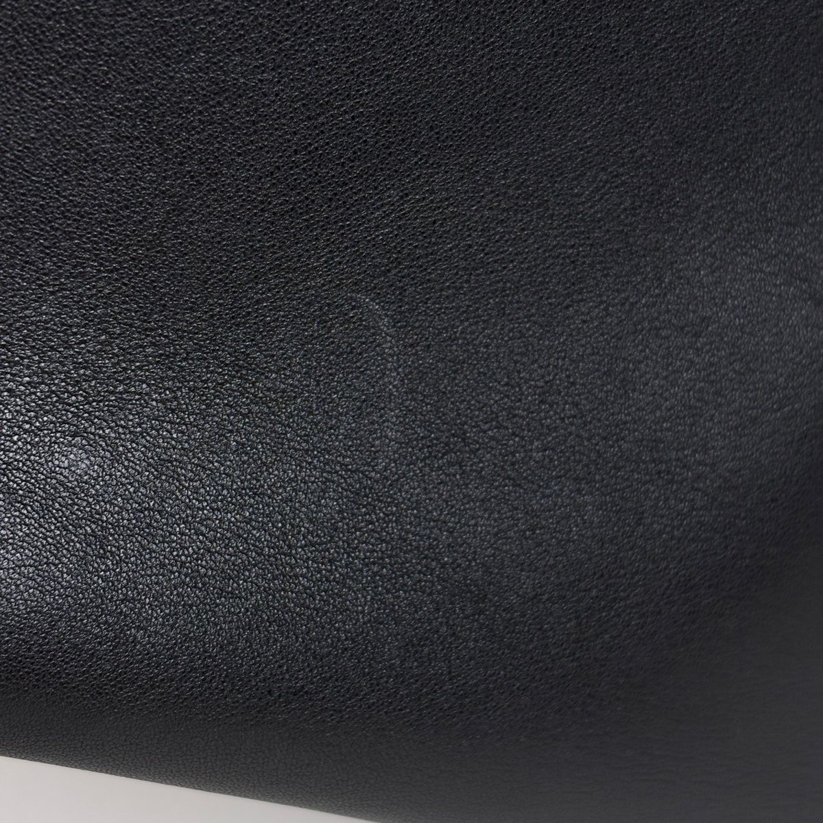 Loewe Anagram Shoulder Bag Leather Black — view 4
