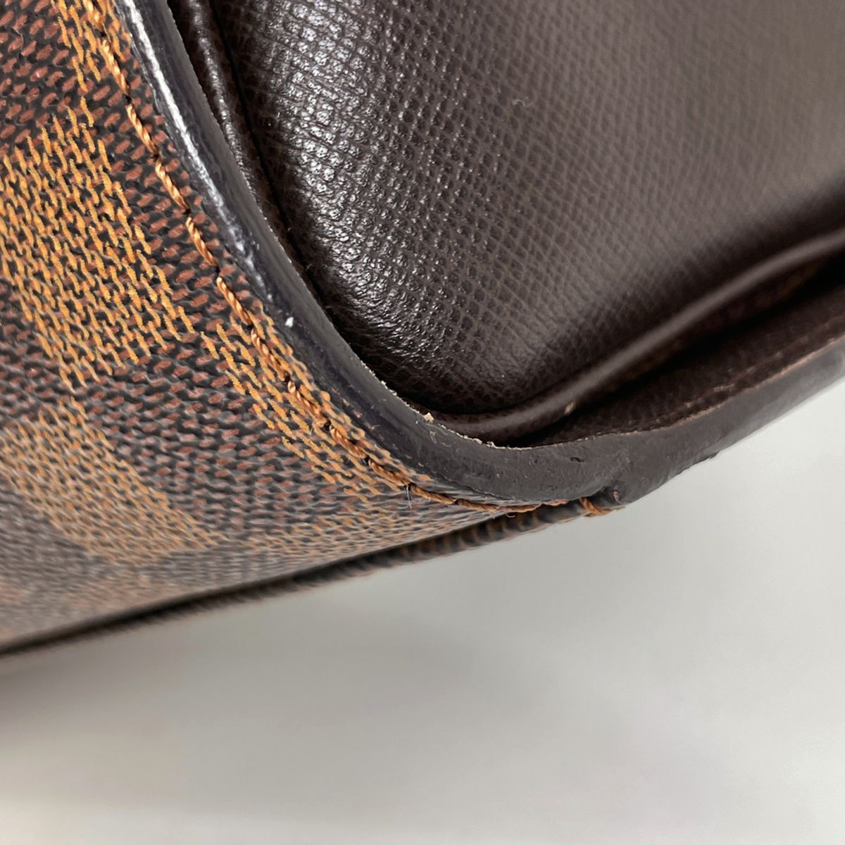 Louis Vuitton Triana Handbag Damier Brown — view 3