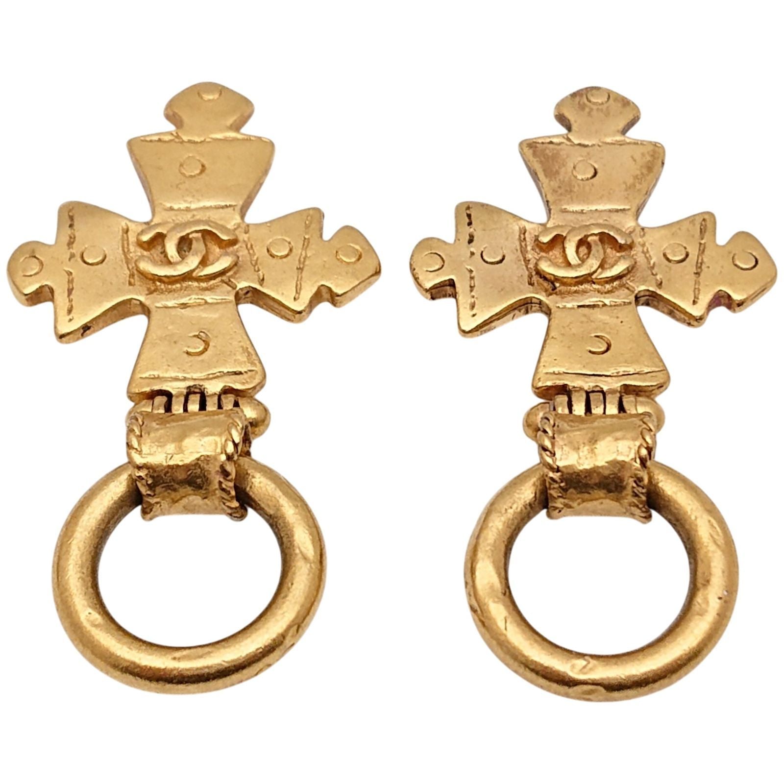 Chanel engraved Vintage Cross Earrings CC Logo Gold — view 7