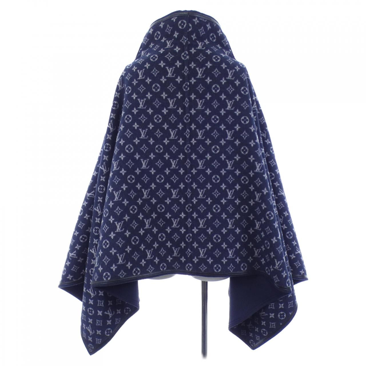 Louis Vuitton Monogram Inside Zip Cape FF Reversible — view 8