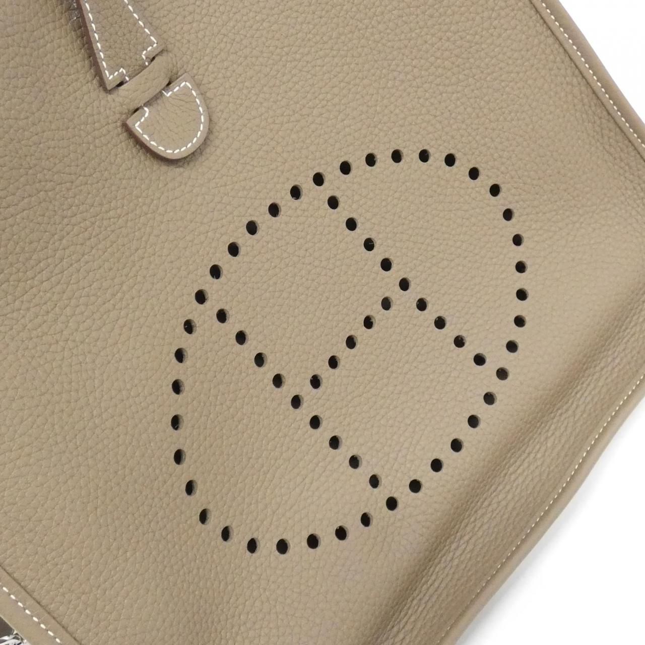 Hermes Evelyne 3 PM Shoulder Bag — view 4