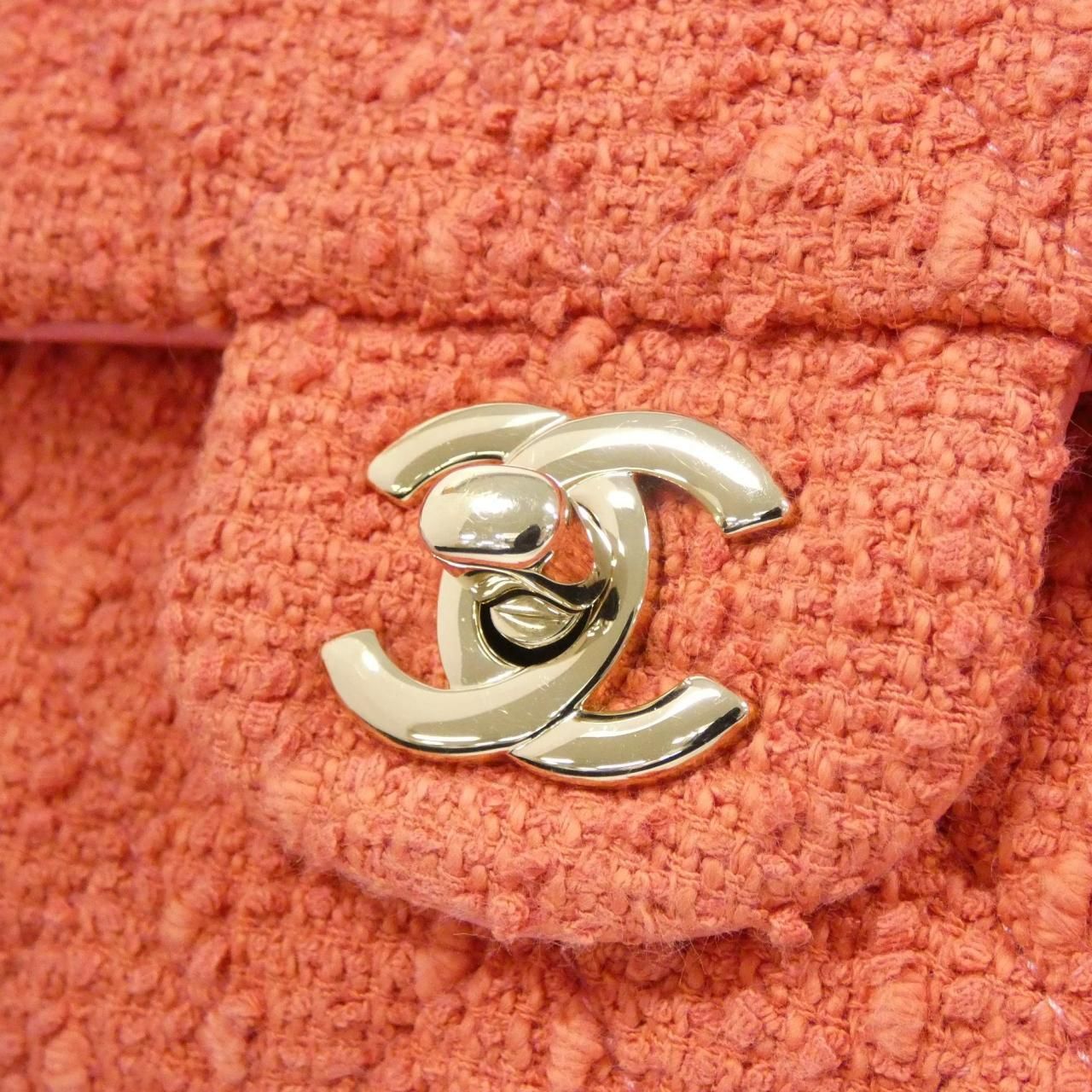 Chanel Shoulder Bag Pink — view 4