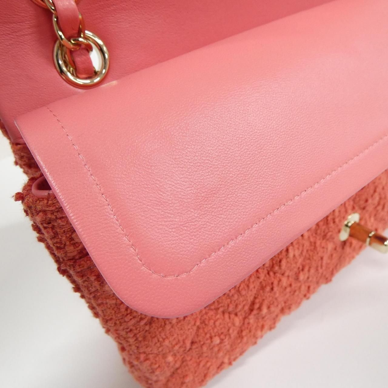 Chanel Shoulder Bag Pink — view 8
