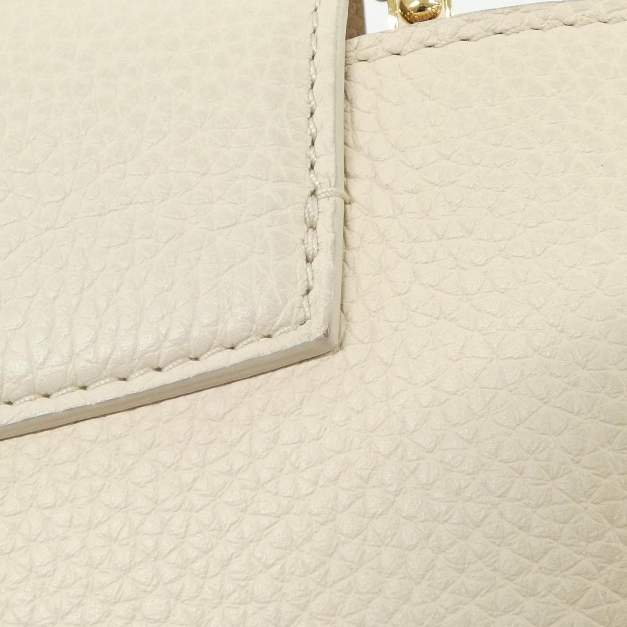 Louis Vuitton Capucines BB Bag — view 5