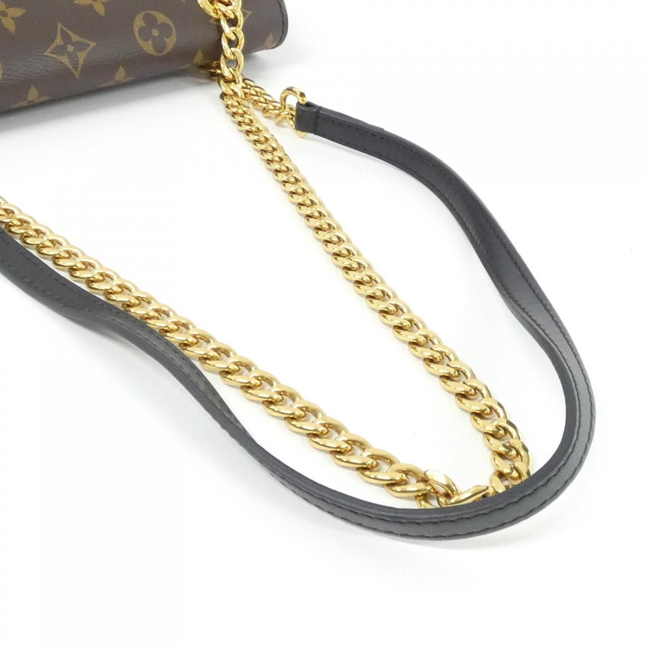 Louis Vuitton Monogram Passi Shoulder Bag — view 5