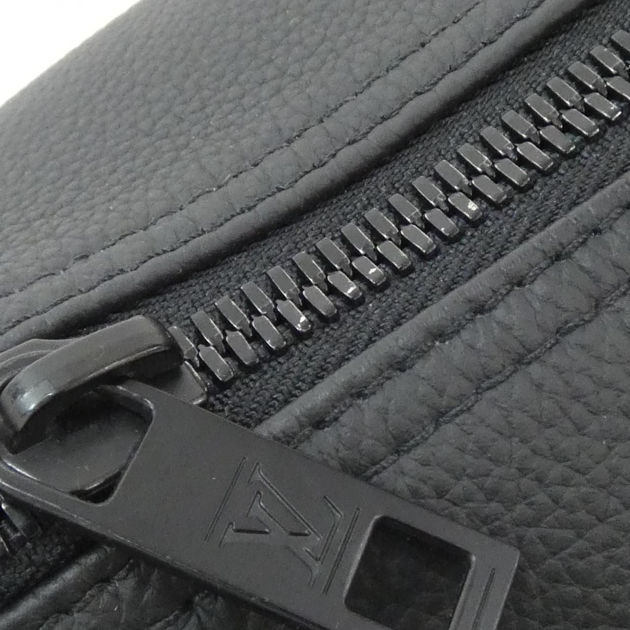 Louis Vuitton LV Aerolog Lambskin Keepall Bandouliere 40 cm Boston Bag — view 7
