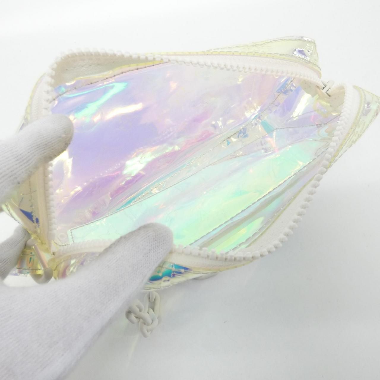Louis Vuitton Pochette Volga — view 8