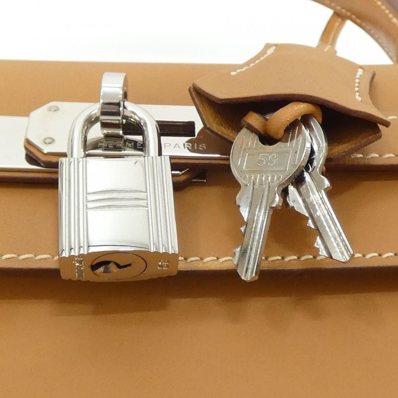 Hermes Vintage Kelly 35 cm Bag — view 6