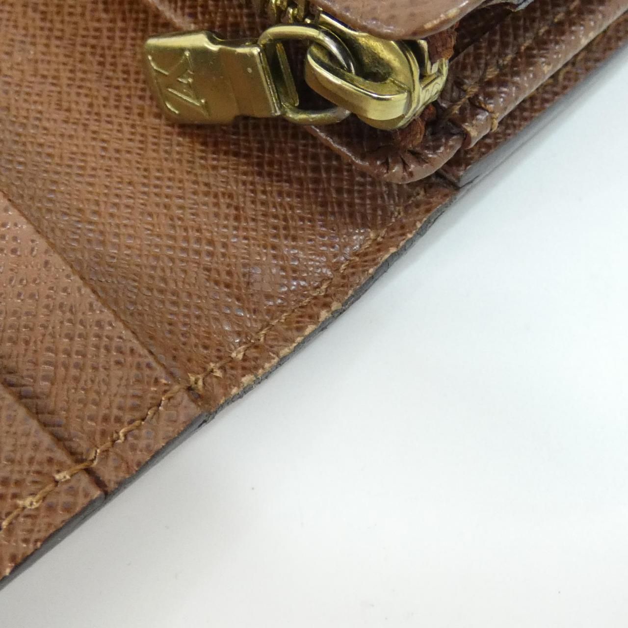 Louis Vuitton Monogram Portefeuille Tresor Wallet — view 9