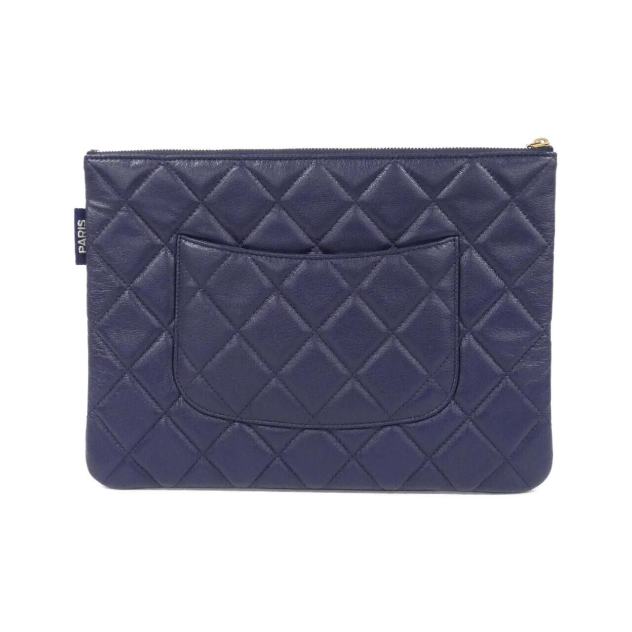 Chanel Pouch Navy — view 2