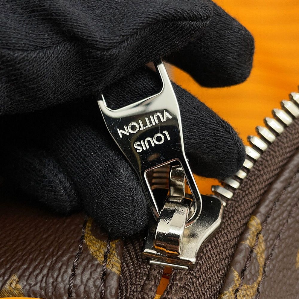 Louis Vuitton Boston Bag Monogram Keepall Bandouliere 50 — view 9