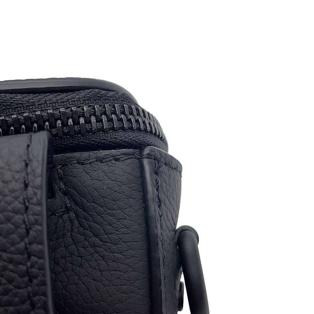 Louis Vuitton Shoulder Bag LV Aerolog Lambskin Pilot Wearable Wallet Black — view 7