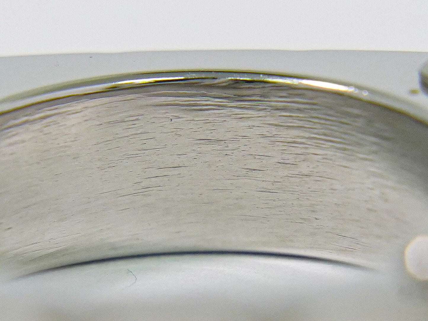 Louis Vuitton LV Ring Monogram Gold M Metal Silver — view 6