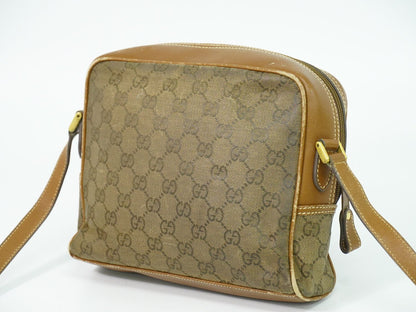 Gucci GG Supreme Shoulder Bag Pochette Brown — view 2