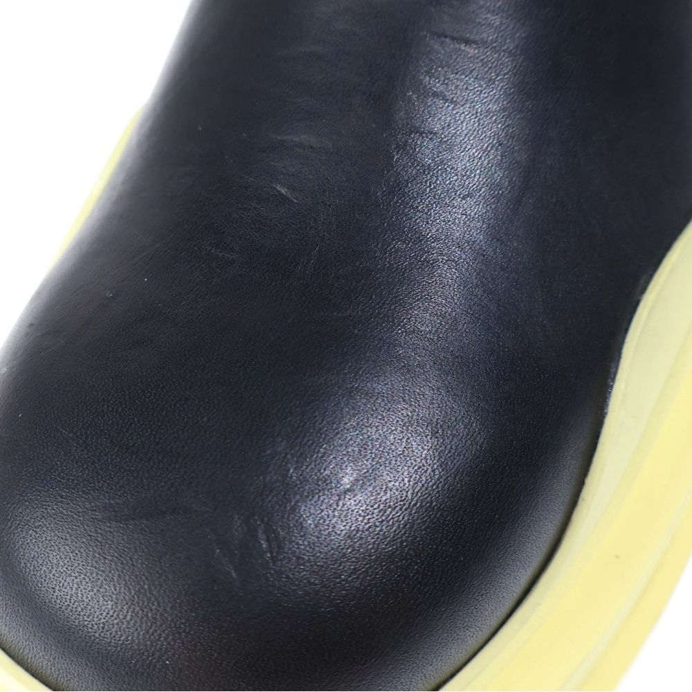 Bottega Veneta Tire Chelsea Boots Side Gore High Cut Black Yellow — view 6