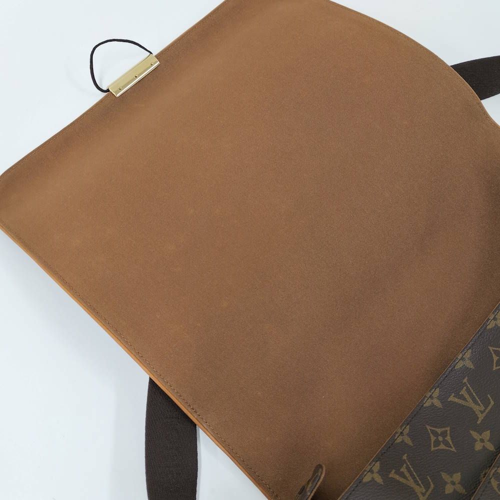 Louis Vuitton Aves Monogram Shoulder Bag — view 7