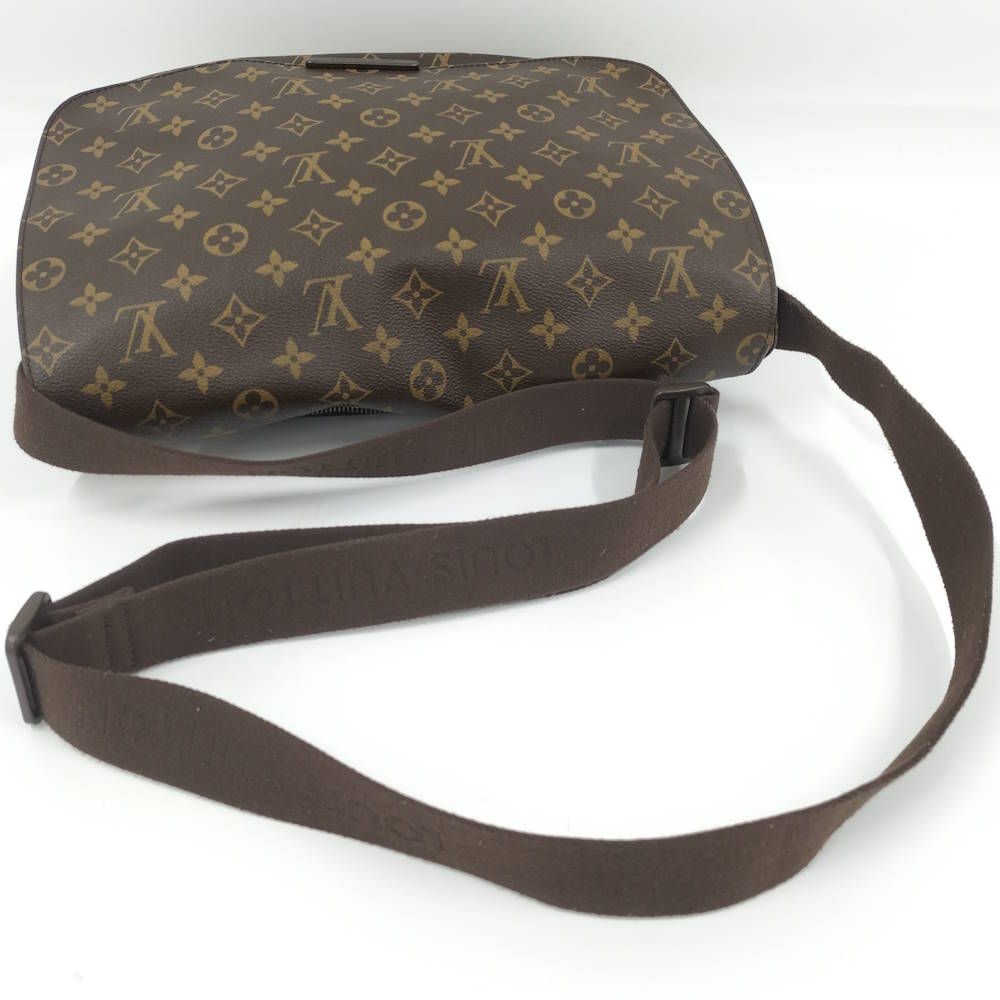 Louis Vuitton Messenger Bob le MM Shoulder Bag Monogram Brown — view 6