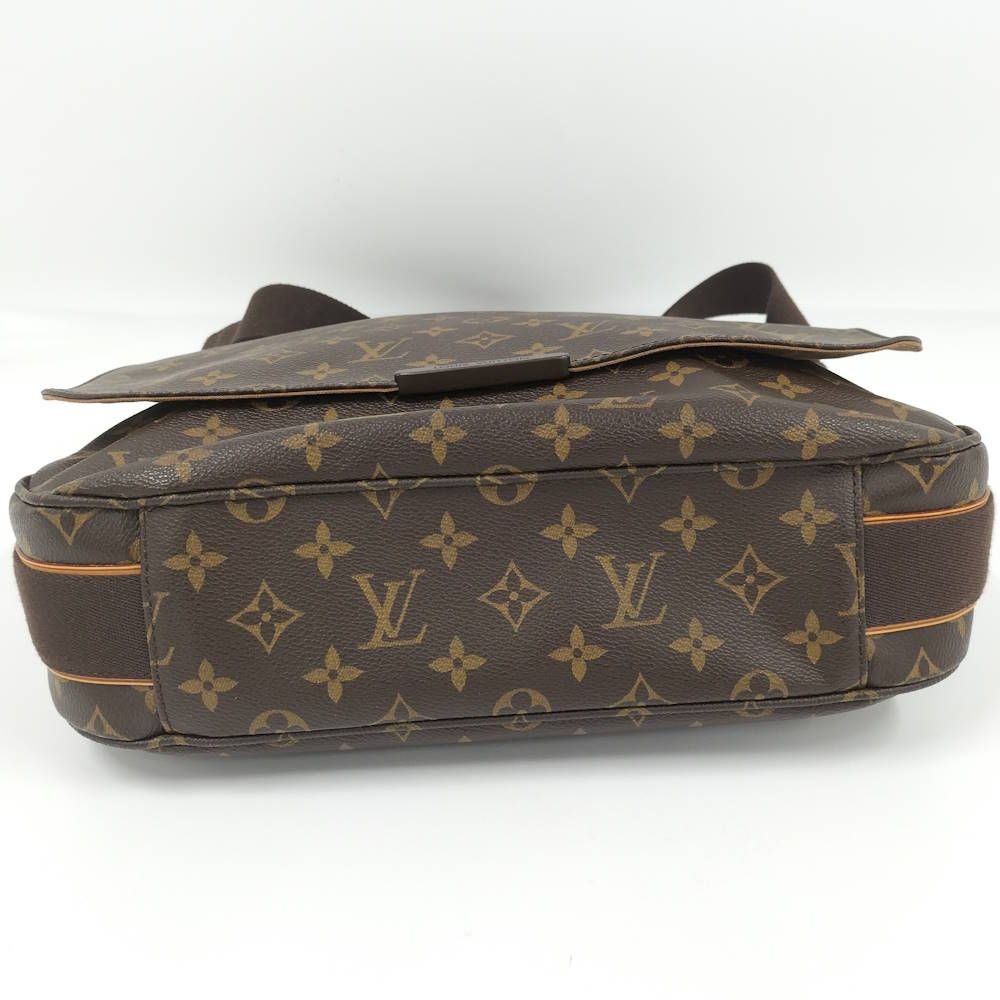 Louis Vuitton Messenger Bob le MM Shoulder Bag Monogram Brown — view 4