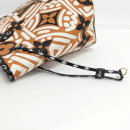 Louis Vuitton Tote Neverfull MM Monogram Giant Cles Mucaramel — view 5