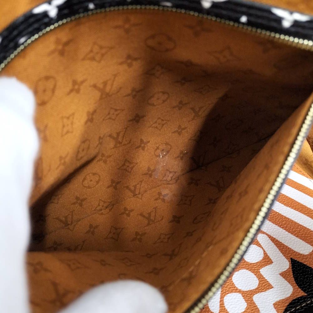 Louis Vuitton Tote Neverfull MM Monogram Giant Cles Mucaramel — view 9